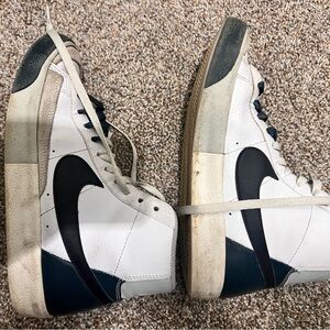 Nike youth Blazer